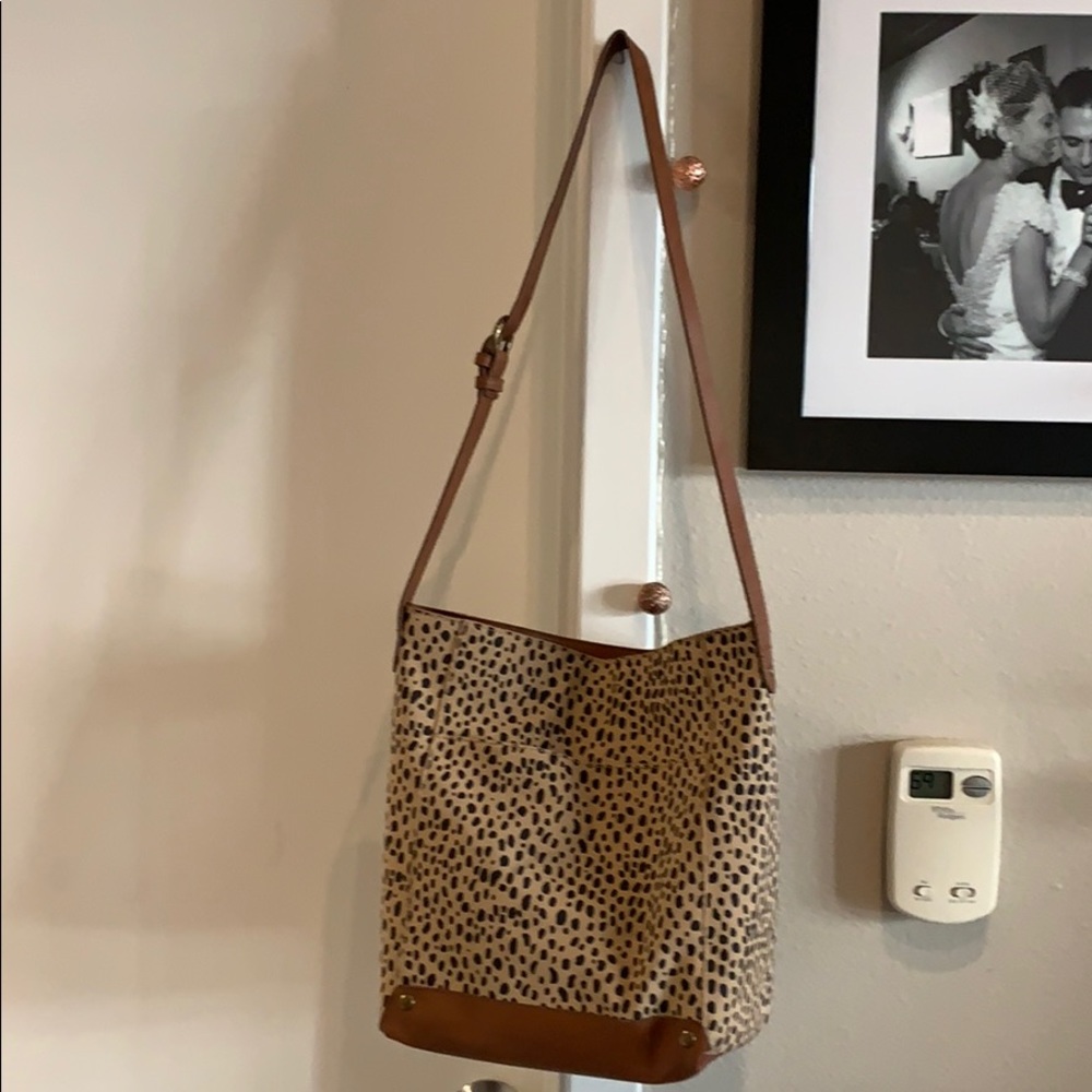 Universal Thread Cheetah Bucket Bag